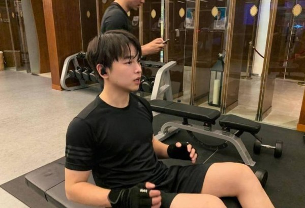 43岁状态吊打20岁小鲜肉！潘玮柏揭秘“逆生长”背后的残酷真相