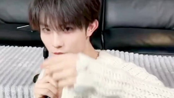 新皓，你就是一条软软糯糯萌萌的年糕条啊