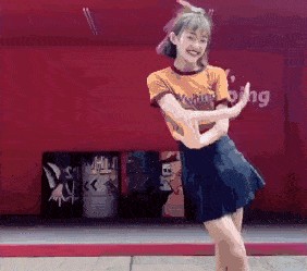 三巨头中唯一幸存的，3年都找不到黑料，代古拉K真是无人能及。