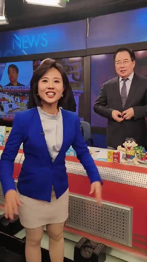 来自大佬们的祝贺 蔡正元栗正杰中天小姐姐# （台灣主播何橞瑢）