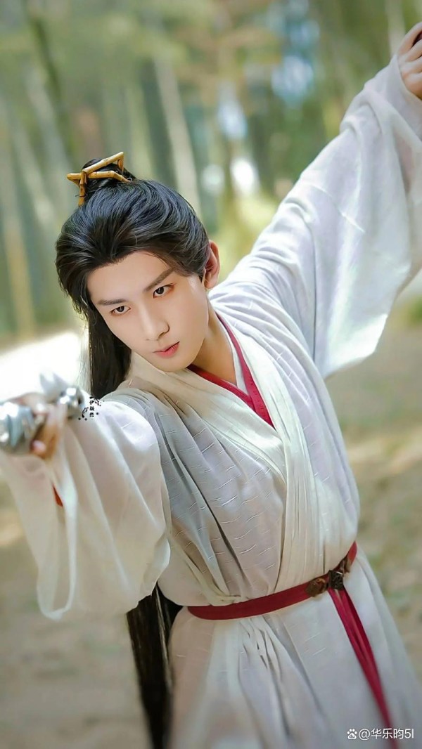 从怀化少年到戏骨演员：成毅的十年沉淀与赤诚初心