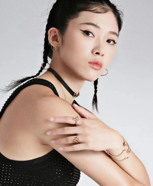 吴艳妮的出生日期_吴艳妮生肖属什么的?_吴艳妮的生辰八字