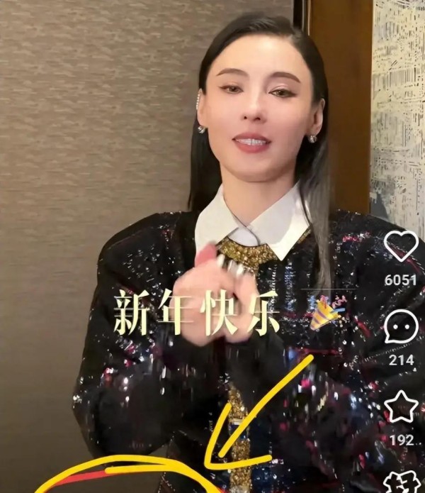 45岁张柏芝新年采访,句句不提谢霆锋,句句戳进谢霆锋的心扉里