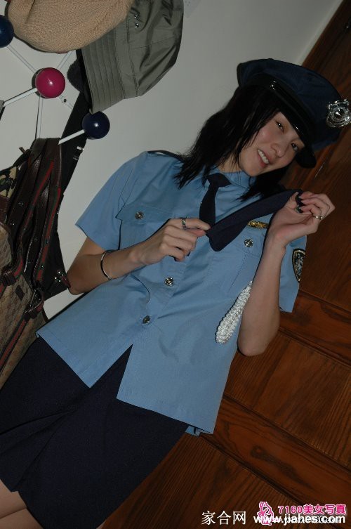 张柏芝“艳照门”制服[11]