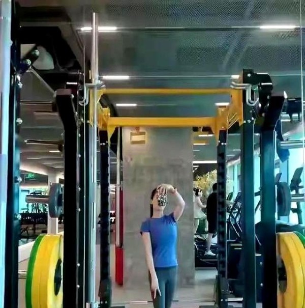 左小青的自律健身生活与普通人实现健康的不同途径