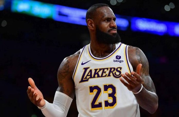 詹姆斯真的老了吗？连续21年全明星首发纪录或将终结，老詹坦言完全不在乎
