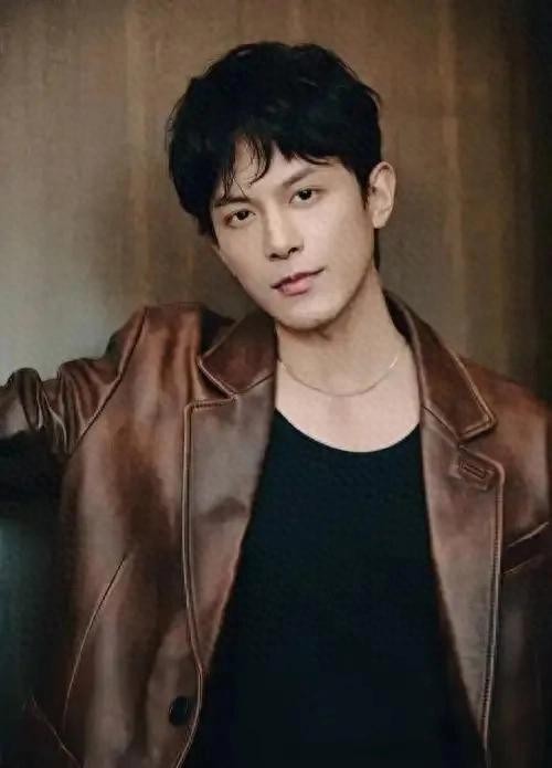 邓凯：多栖发展的影视新星