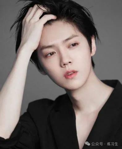 想当艺人，如何被星探发现？