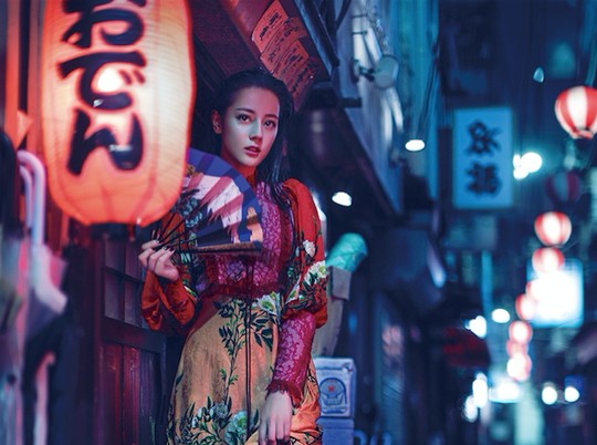 明星为何热衷游日本迪丽热巴因为这张照片遭网友炮轰