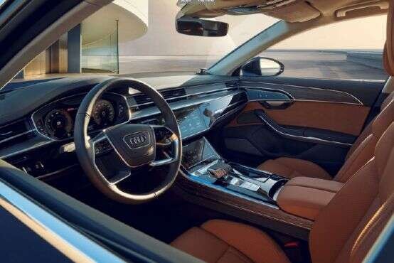 我们神秘？不，我们像华仔一样，很坚持——一位奥迪A8车主的旁白