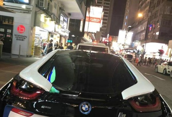 容祖儿的宝马仅3个缸，售价253万，车牌很有辨识度-有驾