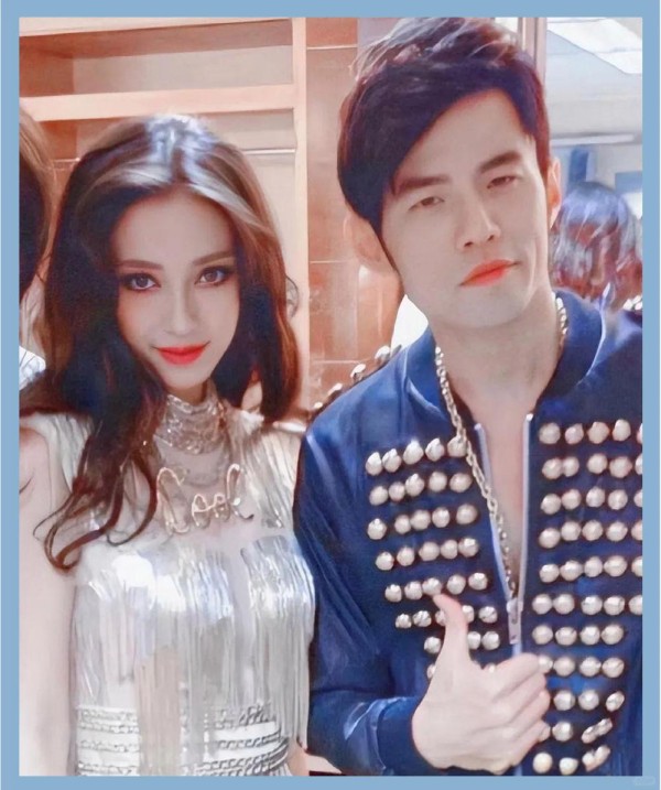 杨颖:时尚潮流的引领者与自我突破的典范