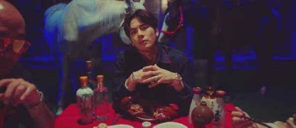 原创《偶像练习生》王嘉尔被贴“全能”导师标签，可能因为这两档节目