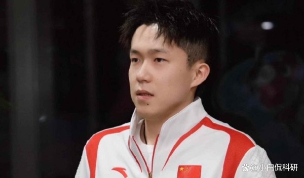 离谱,女粉丝追拍王楚钦撞到钱天一,大头忍不住怒吼狂热粉:走开