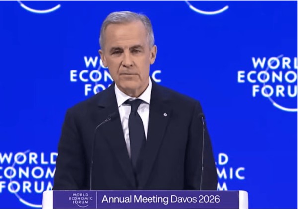 他掀翻特朗普桌子，一跃成全球政治明星……