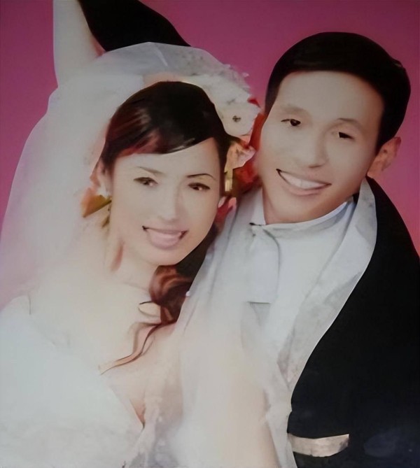 宋小宝婚变背后：明星婚姻为何总逃不过舆论审判？