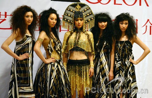 何浚安 06年秋冬彩妆潮流趋势发布会