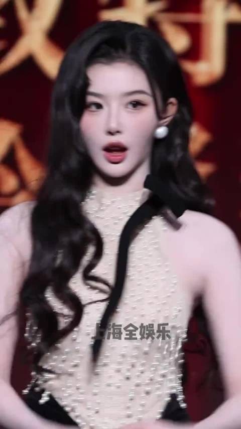 孔雪儿无滤镜生图曝光,美貌引热议