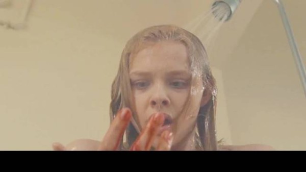 女孩第一次来例假被嘲笑霸凌,魔女技能开始觉醒