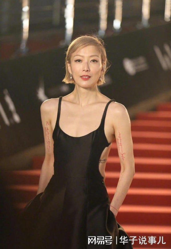 香港电影金像奖上，创造历史的三位女演员，有一个并未获奖