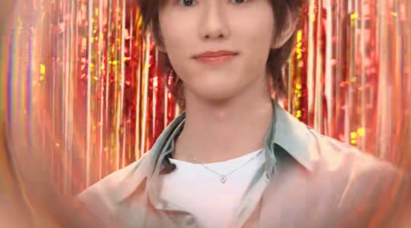 马柏全做客李佳琦直播间全程:漂亮眼睛治愈笑容