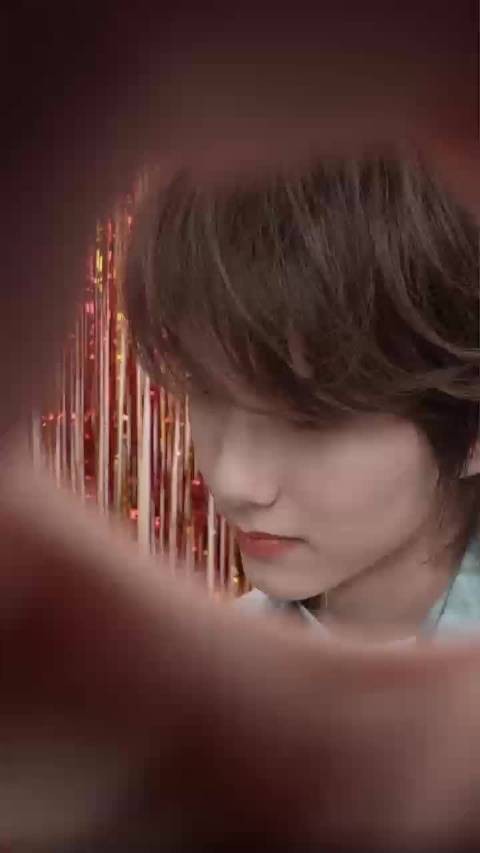 马柏全直播教李佳琦护肤,国风少年镜头状态惊艳