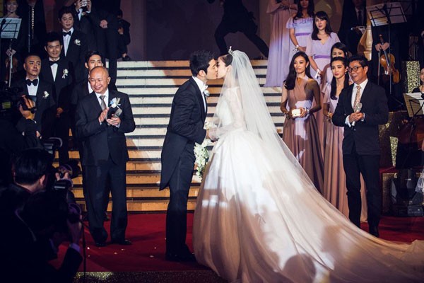 黄晓明婚礼明星名单 黄晓明为何会有好人缘? 2