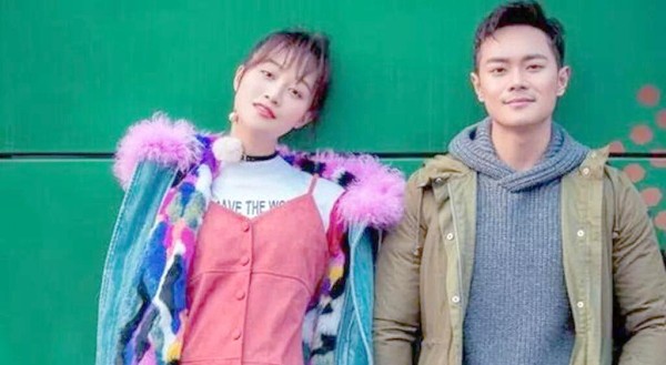 惊喜发现：低调明星们的浪漫恋爱故事