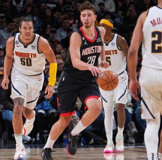 申京续约火箭队合同细节曝光！年薪呈递增趋势，第5年薪水4210万