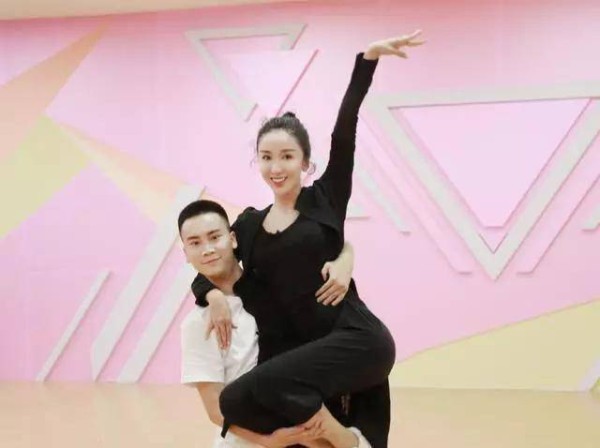 曾是运动员的明星，郑恺二级运动员，而他获得过金牌