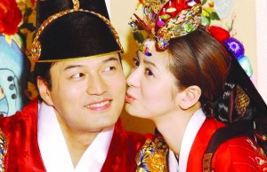 为什么明星总交桃花运，而观众感觉交了狗屎运（图）