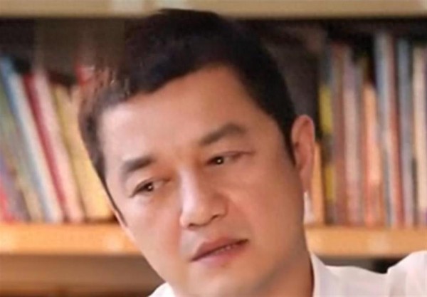 李亚鹏曝光捐赠名单，孙俪、刘亦菲等明星曾捐赠，向太发声：我捐了几百万，王菲支持了几千万，也是不够的