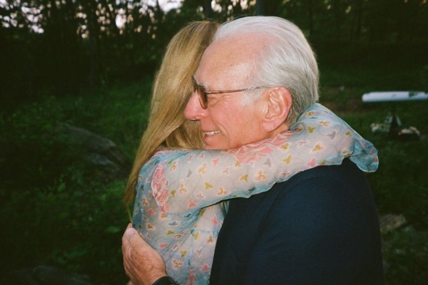 貝克漢大兒子布魯克林訂婚照好甜!