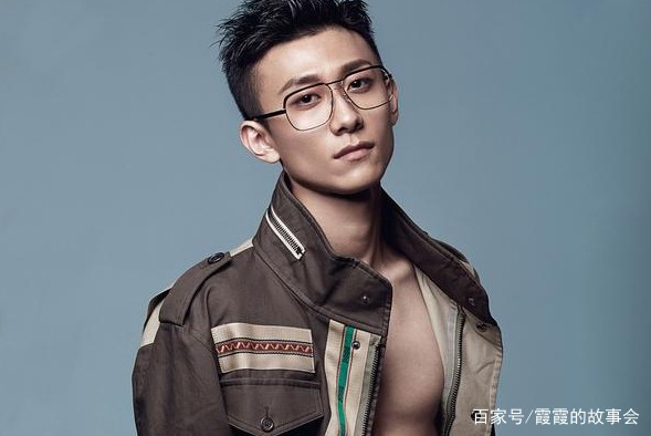 张一山的家世揭秘，除了韩红是他姑姑，他爸的身份更让人惊讶