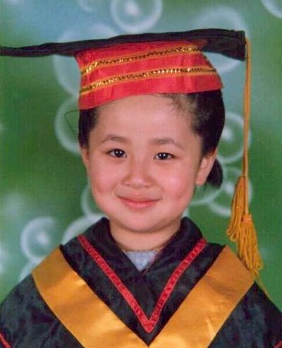 杨紫童年照曝光 网友:果然是呆萌!_杨紫小时候照片