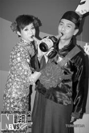 两人当年因戏结缘，常以情侣档出席活动