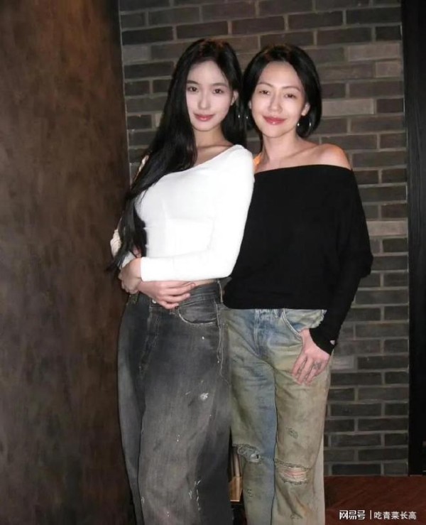 小S的育儿智慧太圈粉！十几岁女儿尽显明星范言传身教的力量太赞