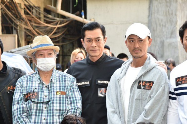 明星慈善之光:照亮社会的温暖力量