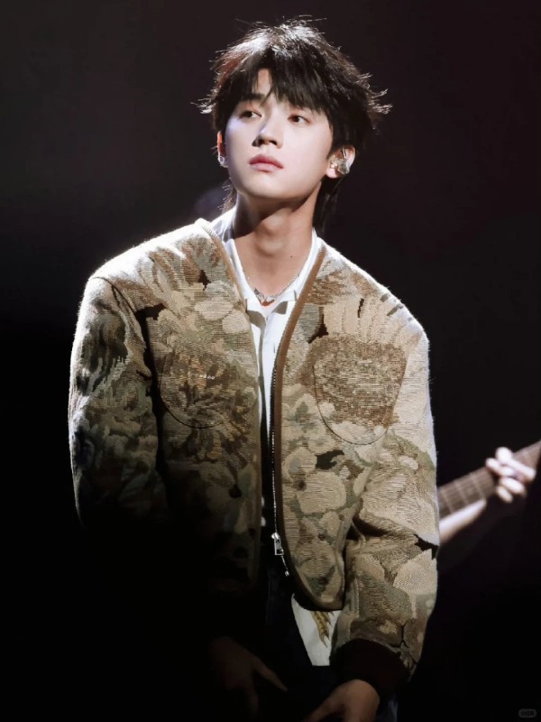 明星背后的资本系列(五十六)周翊然