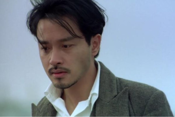 留胡子的男明星：陈柏霖迷人，张国荣帅气，胡歌陈坤颜值如何？