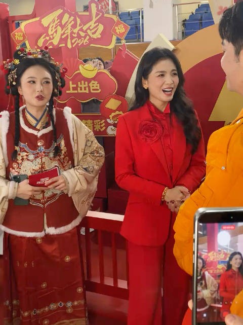 近距离看刘涛真美状态真好呀