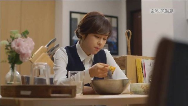 女保姆只是做了一碗半饭,却因此改变了命运!