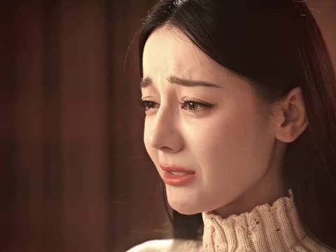 迪丽热巴2025年两部剧播放量突破23亿