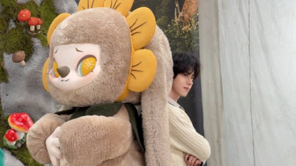 好喜欢这次的直播花絮我们铮铮就是这么美萌！