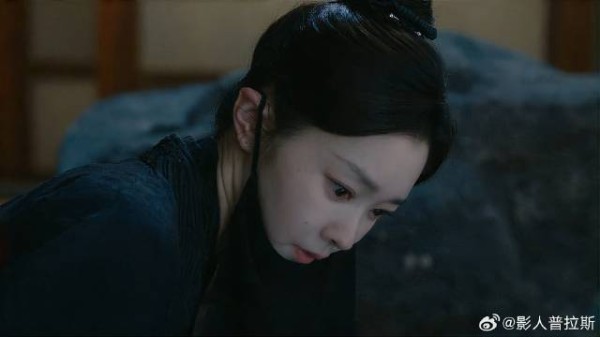 佟赛儿好奇商别离面具下容颜 颜南星一看暴露,留下掩护