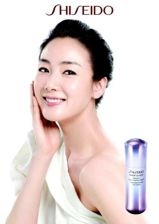 织田裕二新婚妻子曝光美女模特酷似崔智友(图)