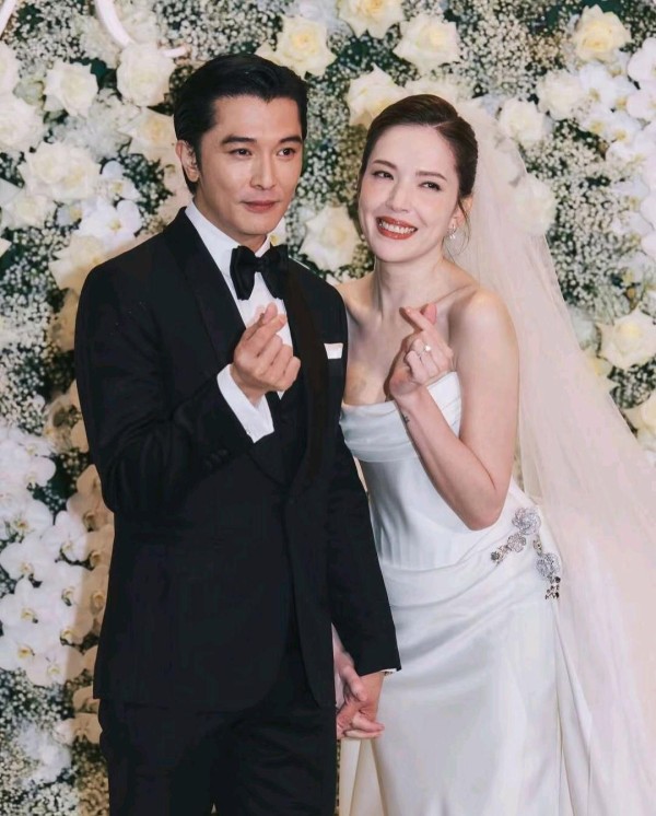 许玮甯邱泽大婚！台北文华东方酒店星光璀璨，誓言环节全场动容