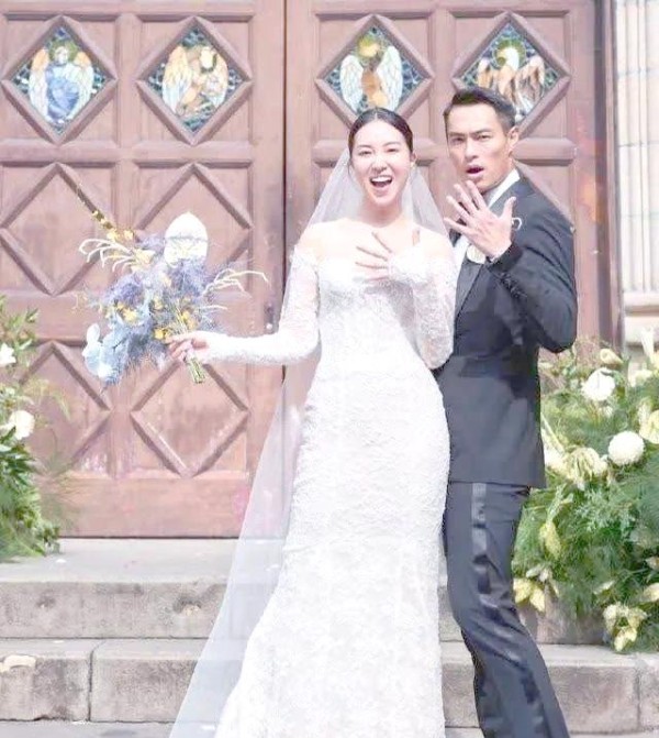 星光璀璨的杨祐宁婚礼：重聚与时尚的盛宴