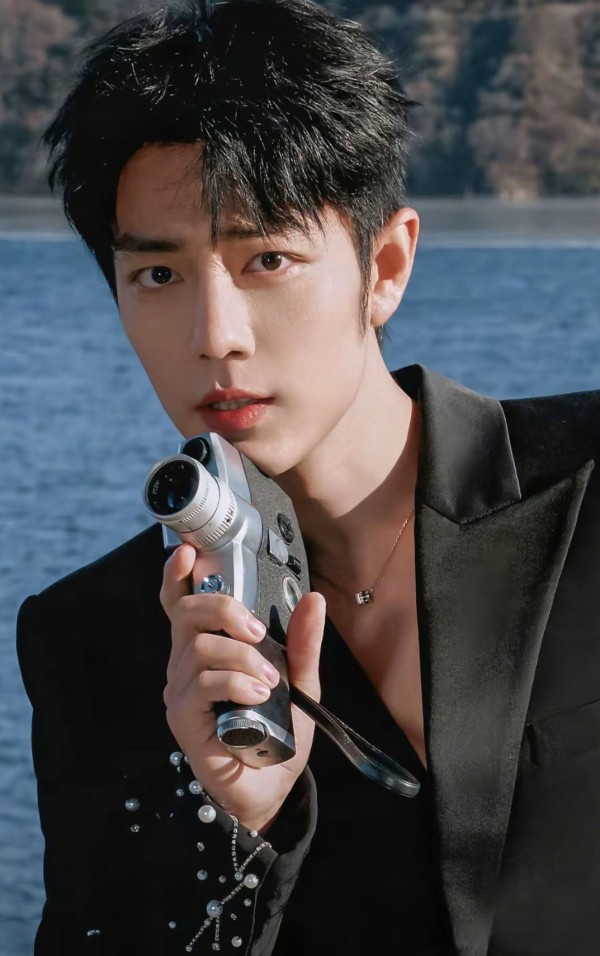 肖战活粉力爆表，超话热度如何颠覆流量定律