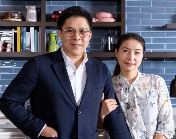 倪萍代言翻车，八年信任瞬间崩塌，罚款几百万算个啥真亏惨的是形象保健品欺诈频发明星背锅，信任桥断了消费者不傻，监管漏洞谁来补这锅